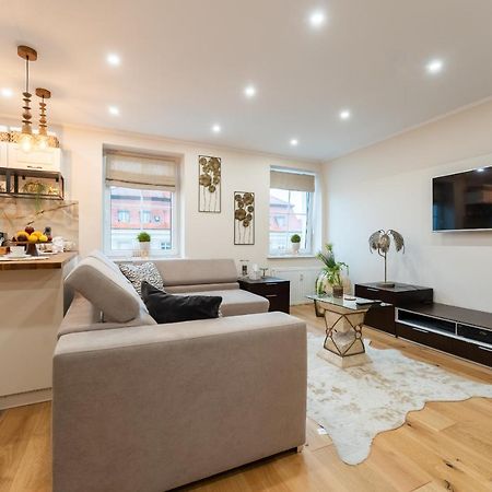 Apartament Zloty Jelonek - 4 Osobowy Na Placu Ratuszowym - Space Apart Єленя-Ґура Екстер'єр фото