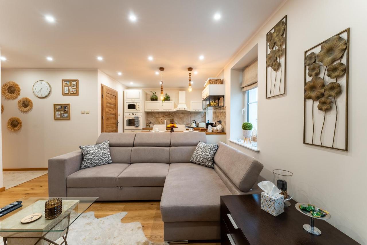 Apartament Zloty Jelonek - 4 Osobowy Na Placu Ratuszowym - Space Apart Єленя-Ґура Екстер'єр фото
